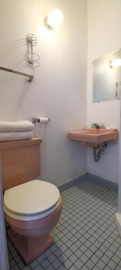 Rosthern Hotel Bagian luar foto